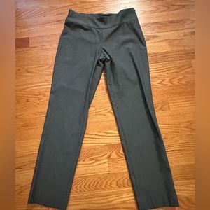 Great cropped lightweight pants